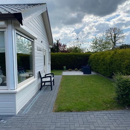 Bungalow Scheldezicht In Zeeland Dicht Bij Zee Scherpenisse エクステリア 写真