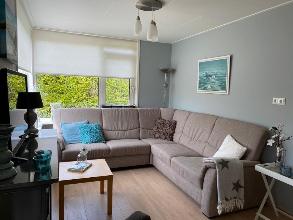 Bungalow Scheldezicht In Zeeland Dicht Bij Zee Scherpenisse エクステリア 写真