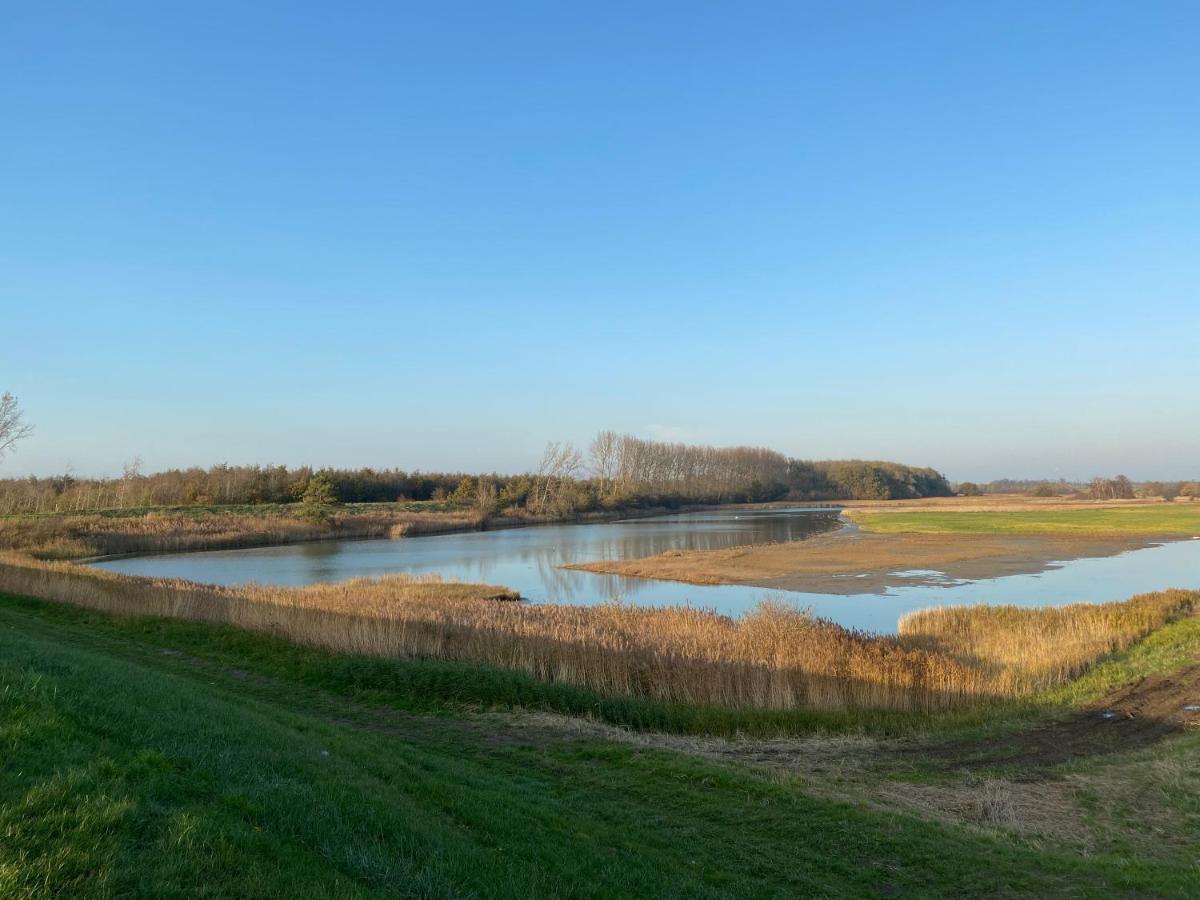 Bungalow Scheldezicht In Zeeland Dicht Bij Zee Scherpenisse エクステリア 写真