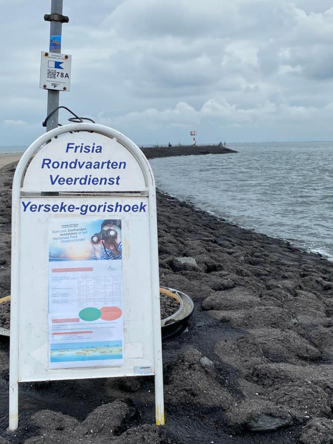 Bungalow Scheldezicht In Zeeland Dicht Bij Zee Scherpenisse エクステリア 写真